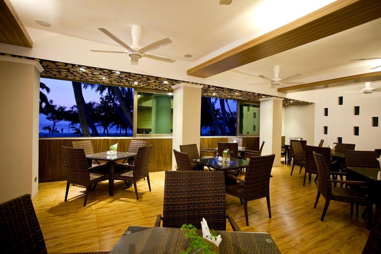 Kaani Beach Hotel At Maafushi Exterior photo