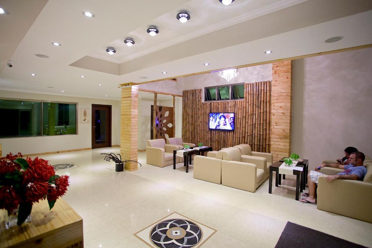 Kaani Beach Hotel At Maafushi Exterior photo