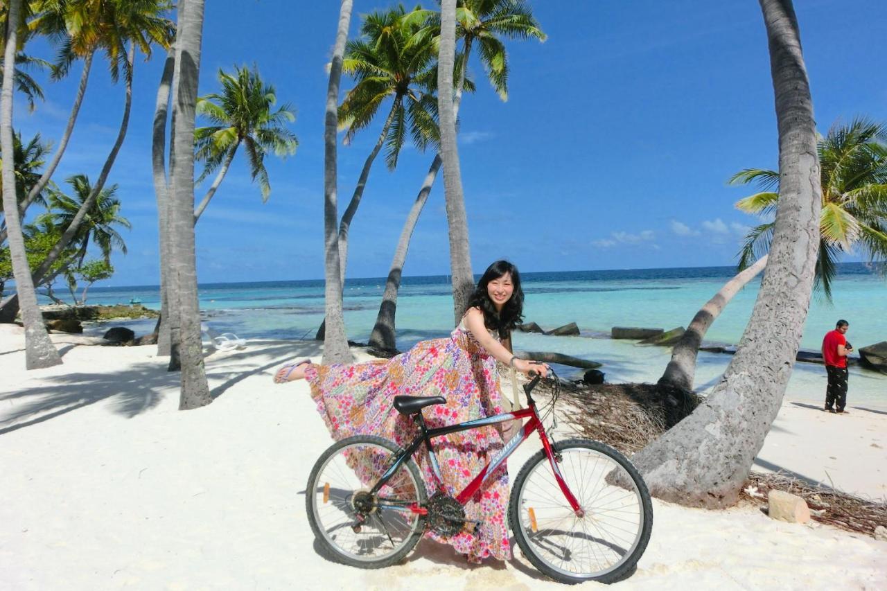 Kaani Beach Hotel At Maafushi Exterior photo