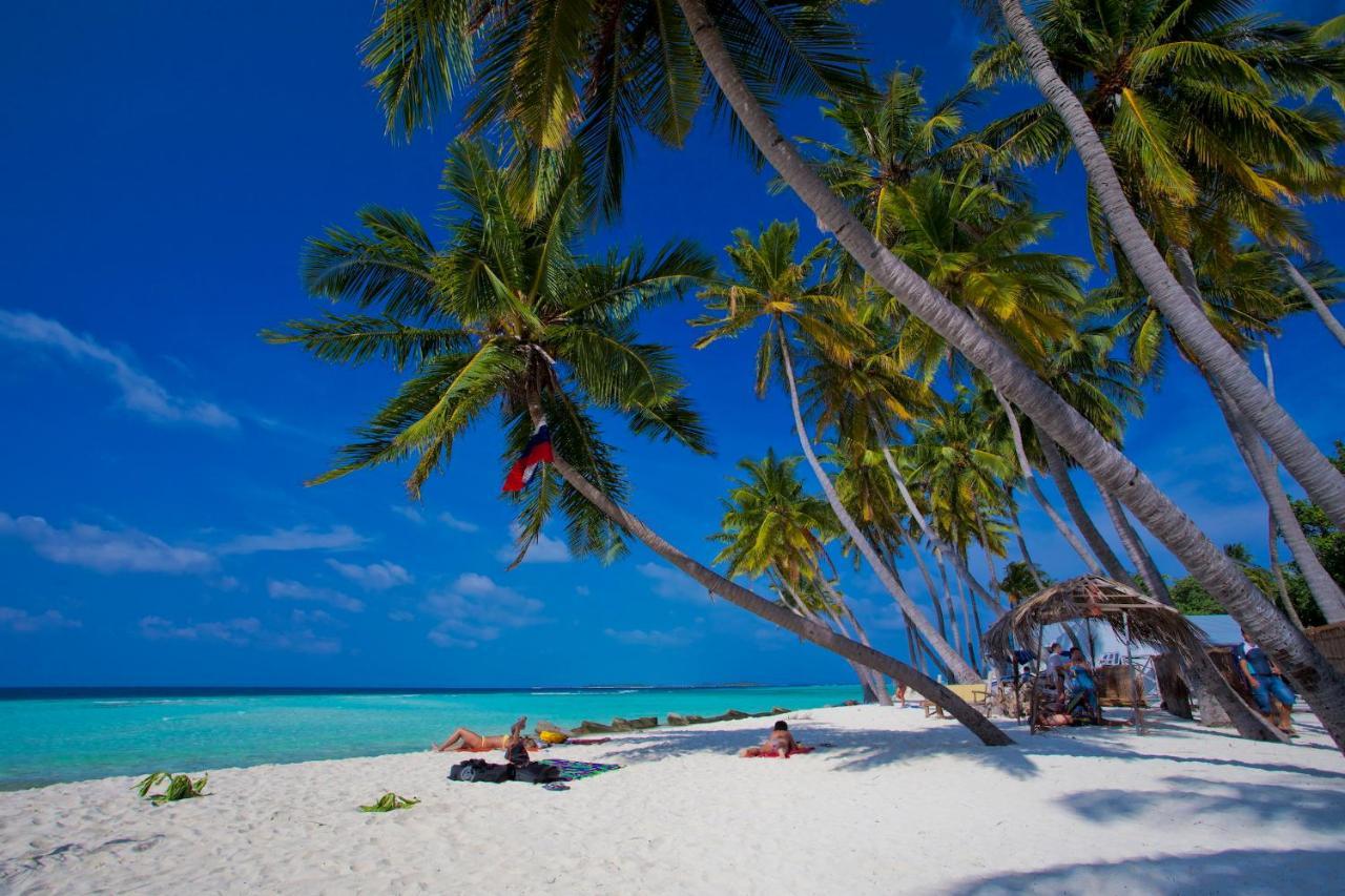 Kaani Beach Hotel At Maafushi Exterior photo