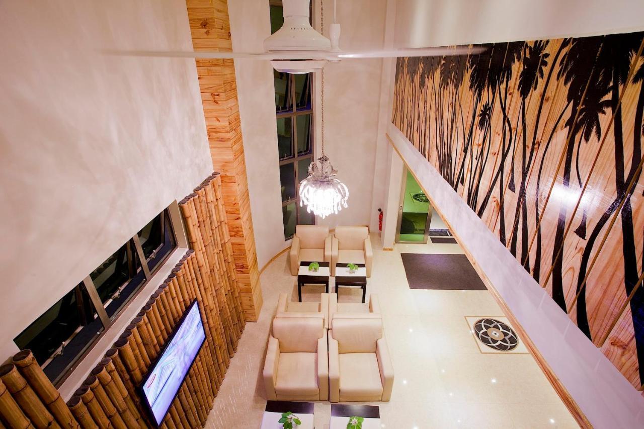 Kaani Beach Hotel At Maafushi Exterior photo